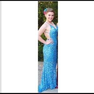 Blue prom dress